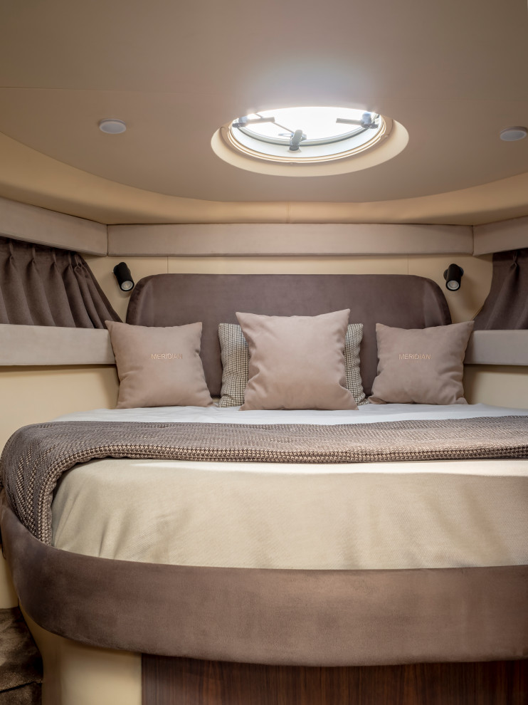 Обложка проекта: яхта MERIDIAN