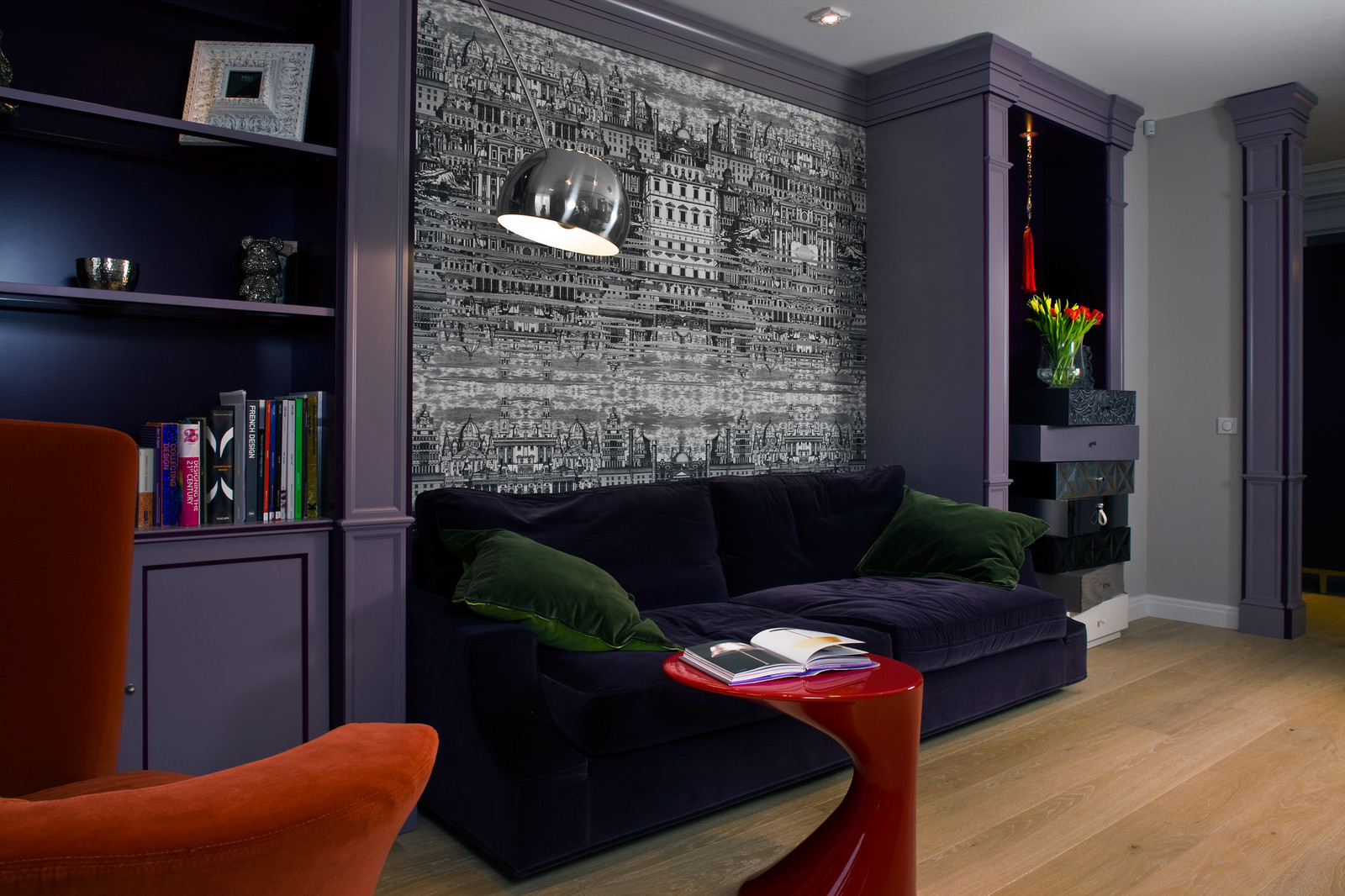 Яркая насыщенная квартира