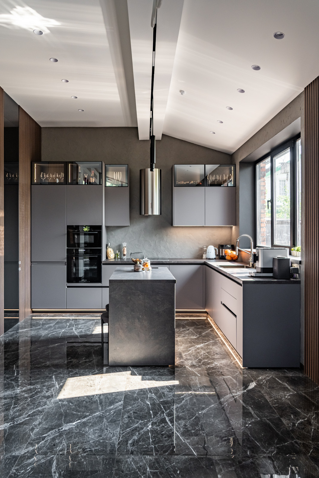 Проект кухни в частном доме