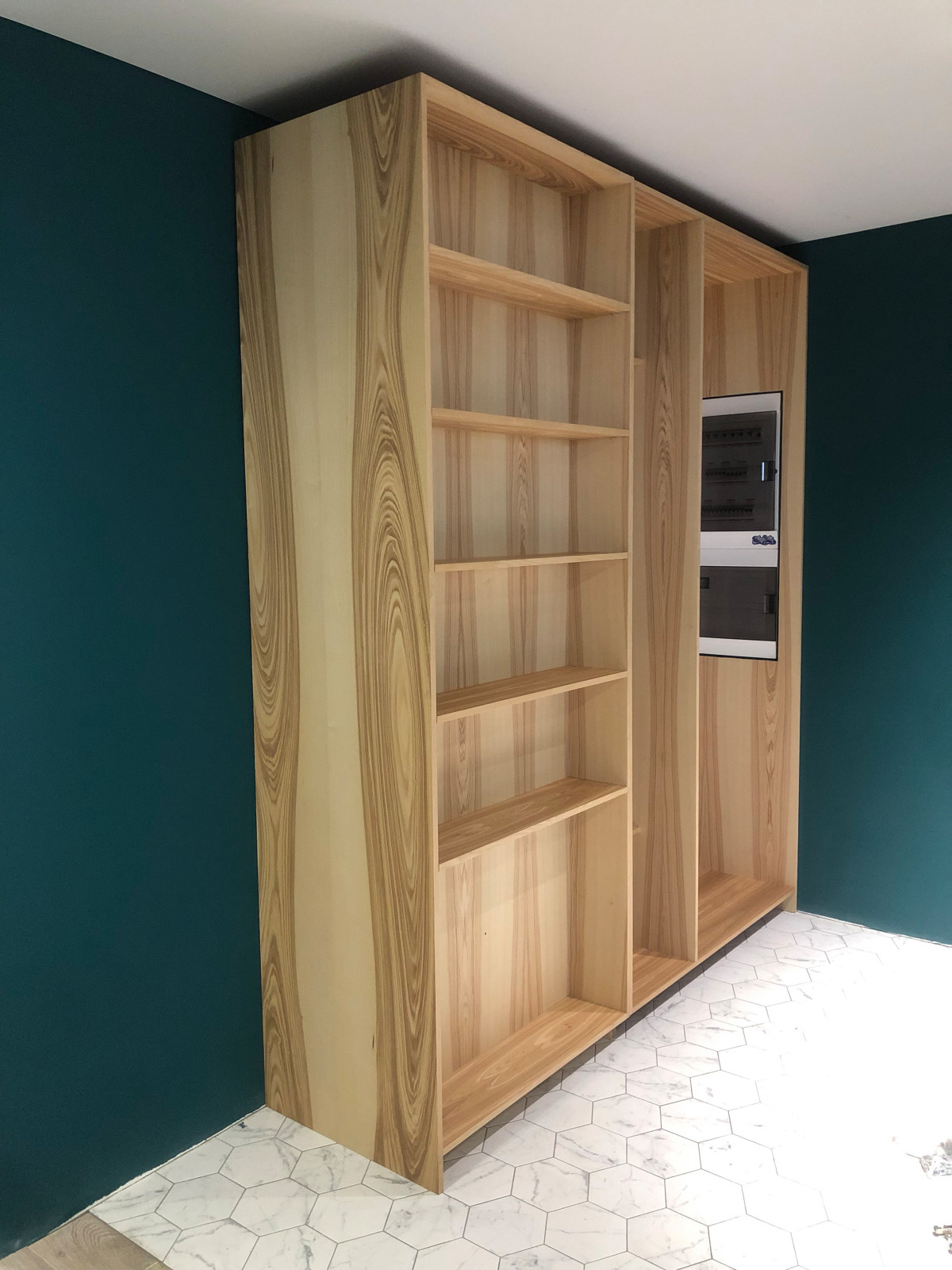 Обложка проекта: Шкаф шпонированный, Ясень оливковый