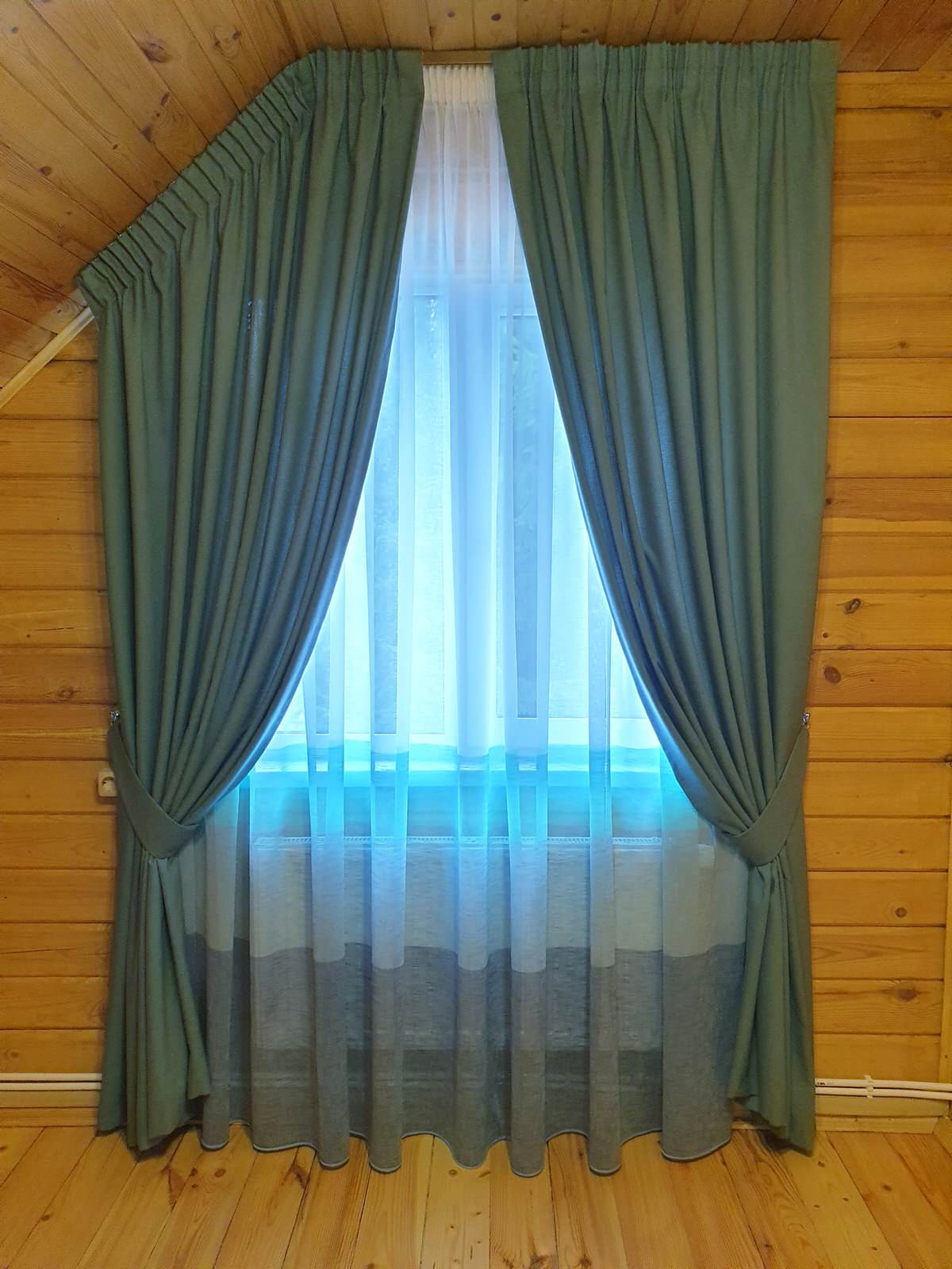 Шторы в частном доме