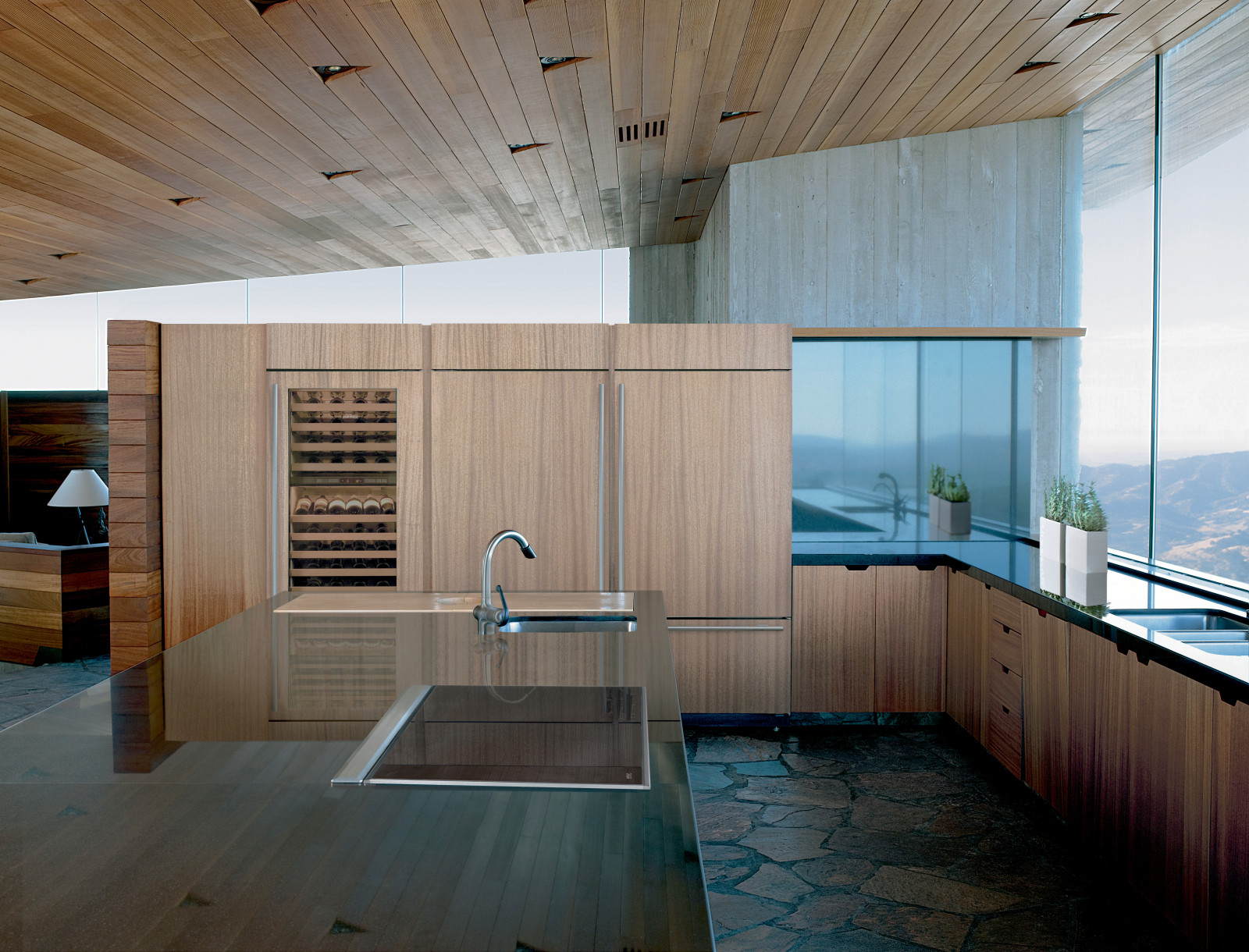 Винные шкафы в интерьере