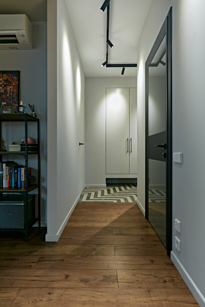 Houzz тур: Первая квартира для поклонника экстрима и фотографии