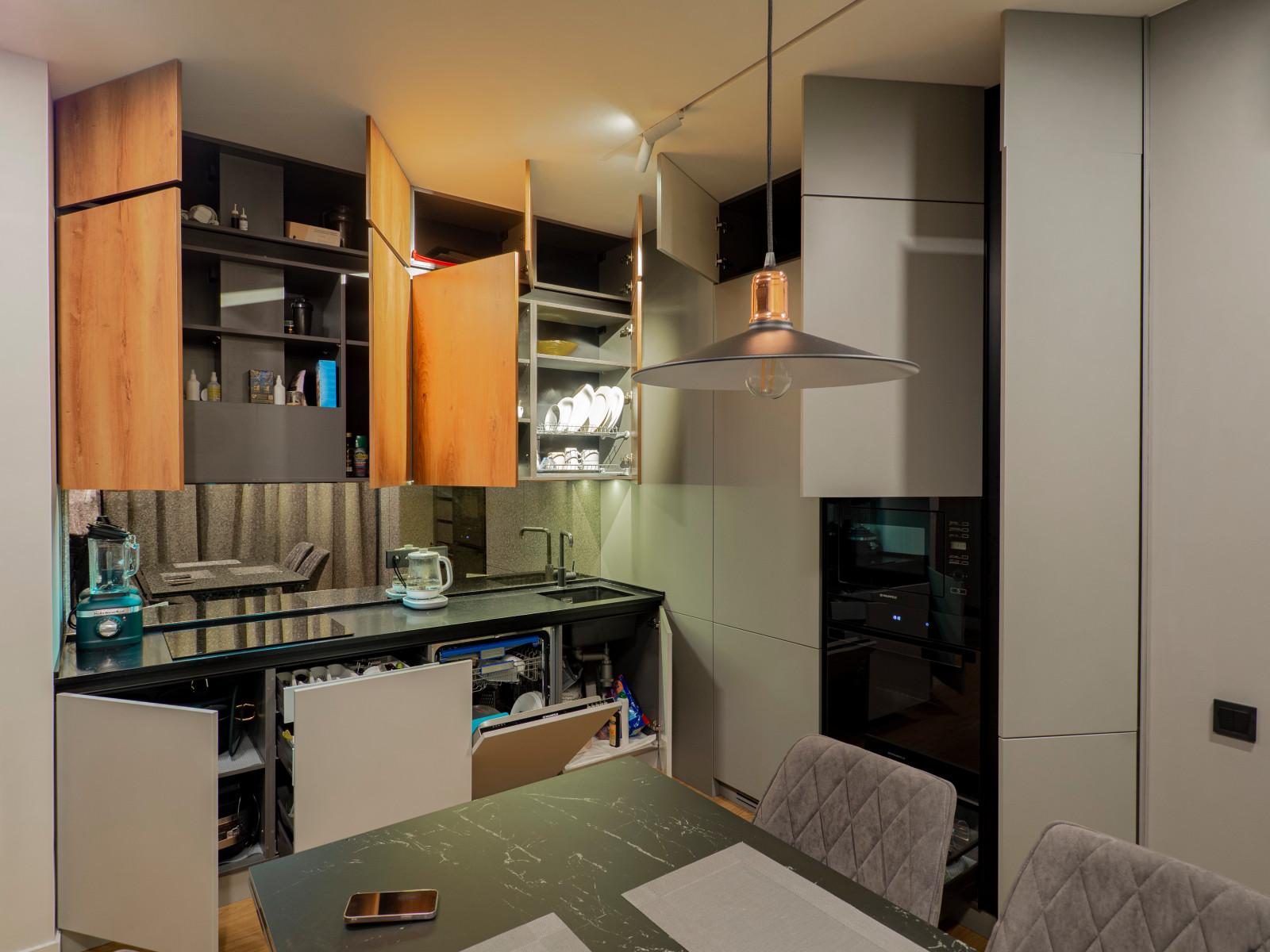 Стильная кухня в минималистичном стиле