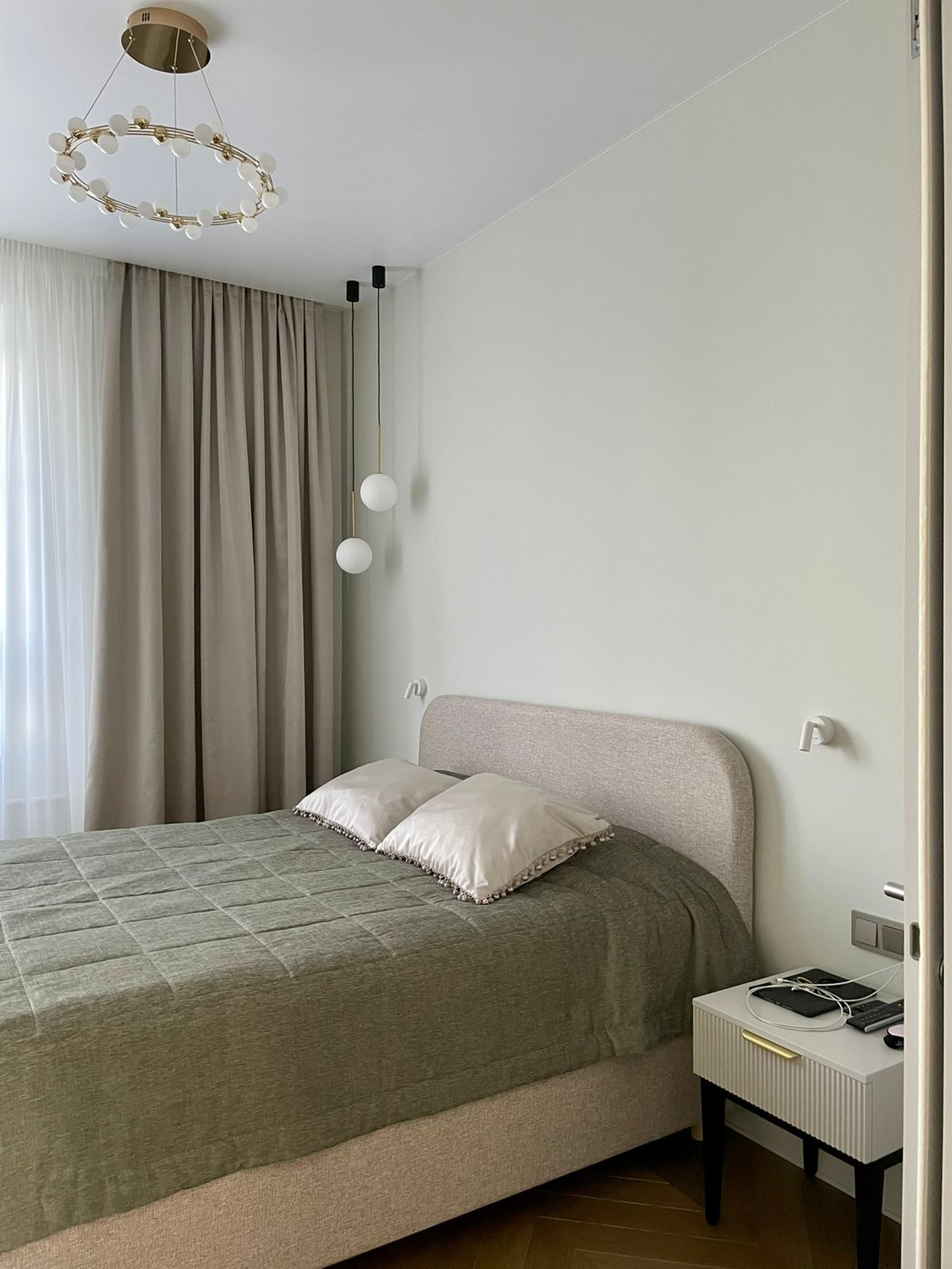 Современная классика на Ленинском проспекте: 86 м² комфорта для двоих