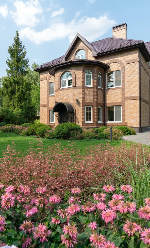 Круговорот цвета. Дубровка 2021