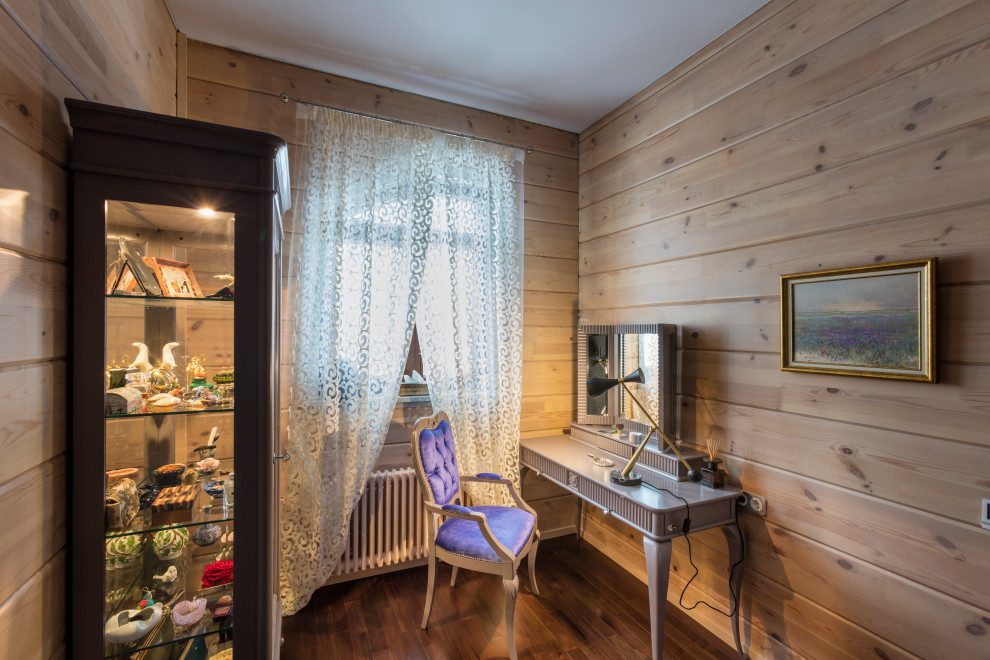 Макияжный стол. Витрина.