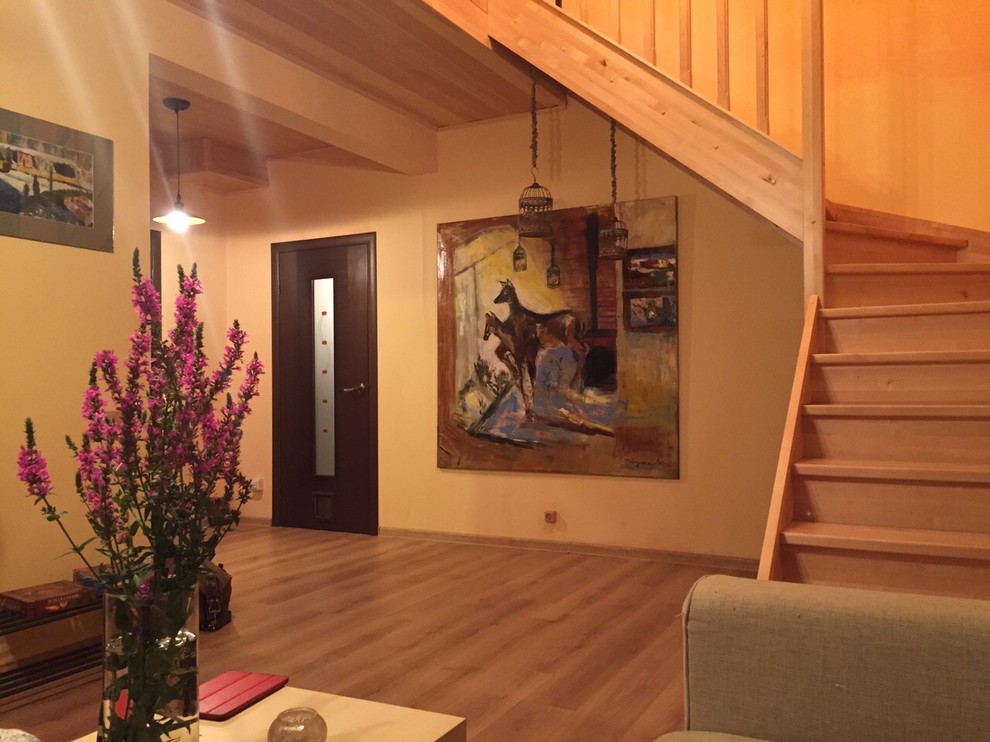 Обложка проекта: В интерьере загородного дома в лесу в Подмосковье