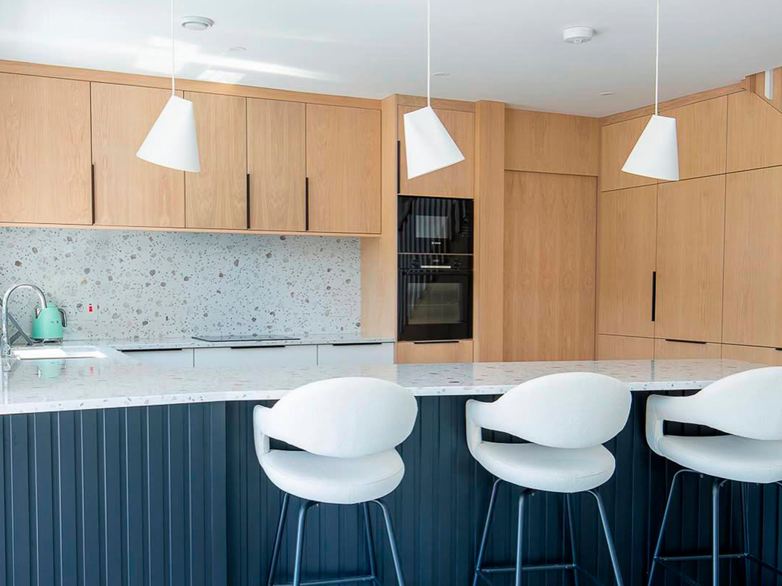 Полудрагоценный терраццо Venezian Infinto от Quantra Quartz