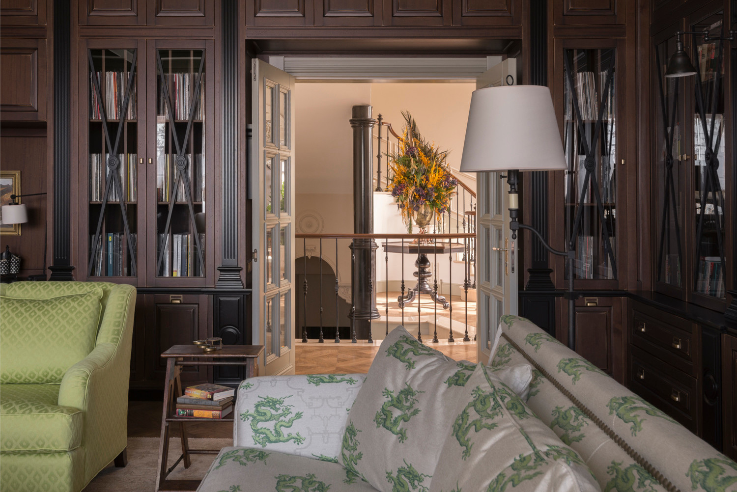 Съемка дома на Новой Риге, 1950 м². Дизайнер Анна Першхайло.