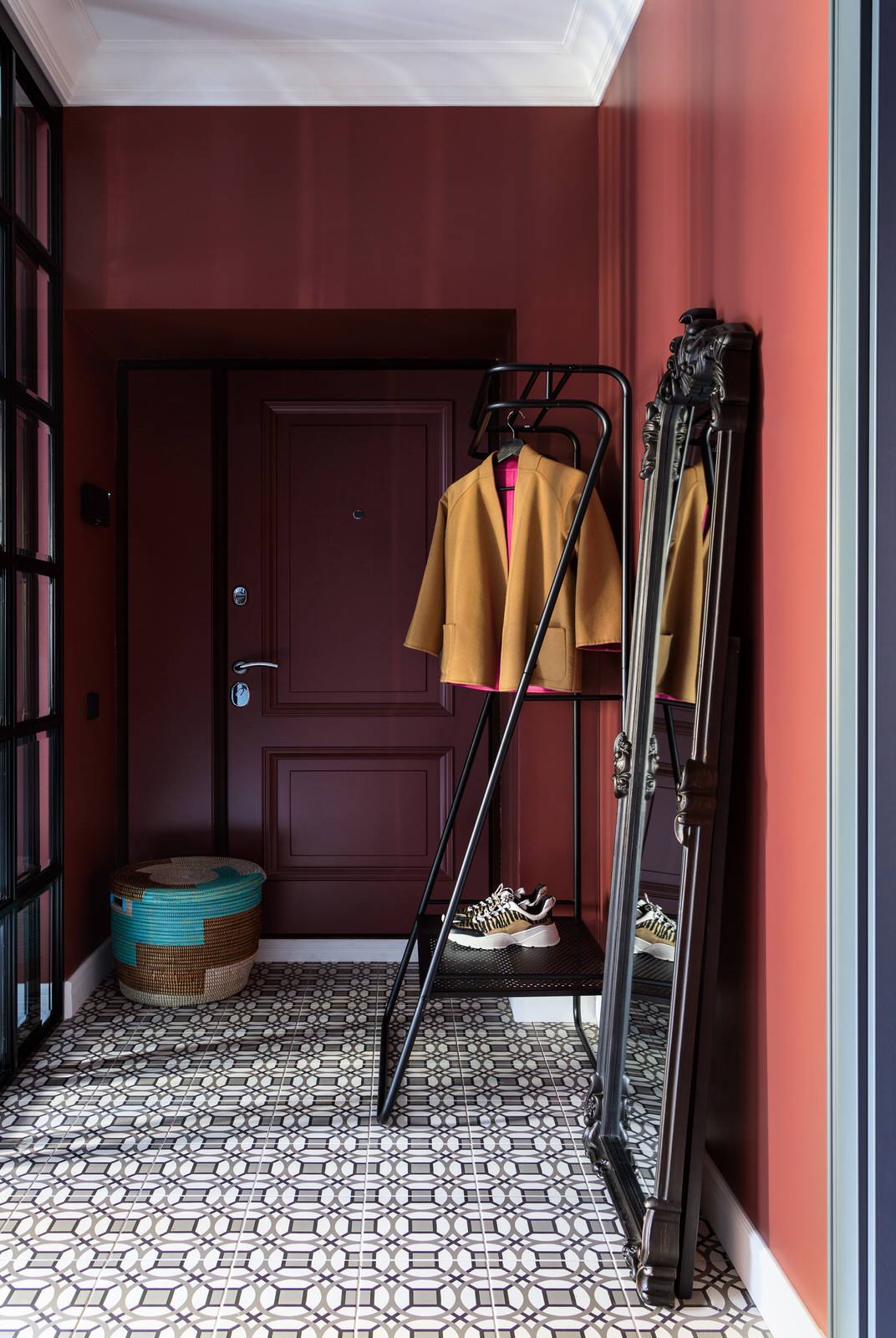 Квартира в старом жилом фонде в центре Москвы.