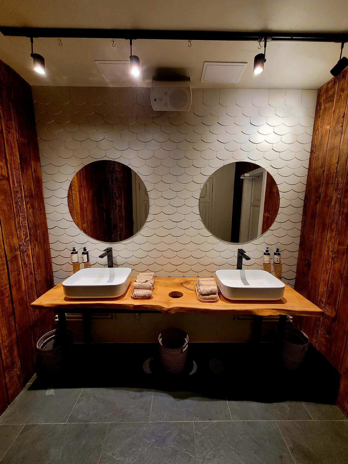 Ресторан черноморской кухни от винного дома Абрау-Дюрсо в Ростове-на-Дону