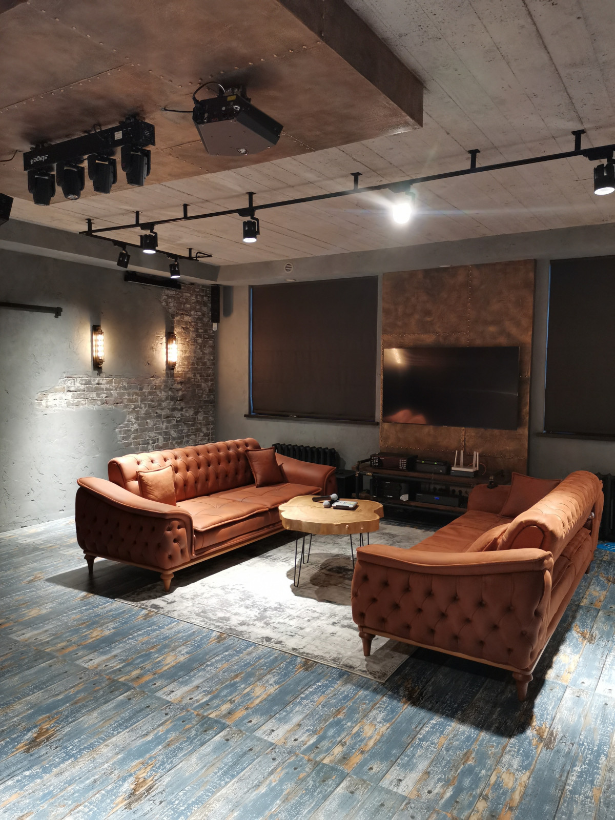 БИЛЛИАРДНАЯ В СТИЛЕ LOFT.