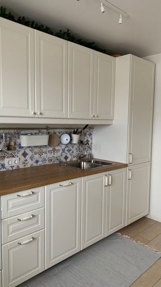 Кухня Яркий Сканди