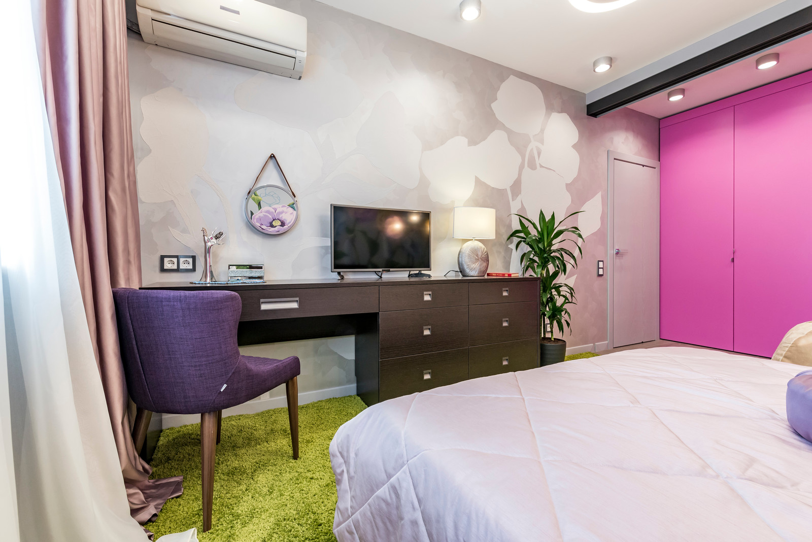 Школа ремонта на ТНТ" Цветы для кадетки"