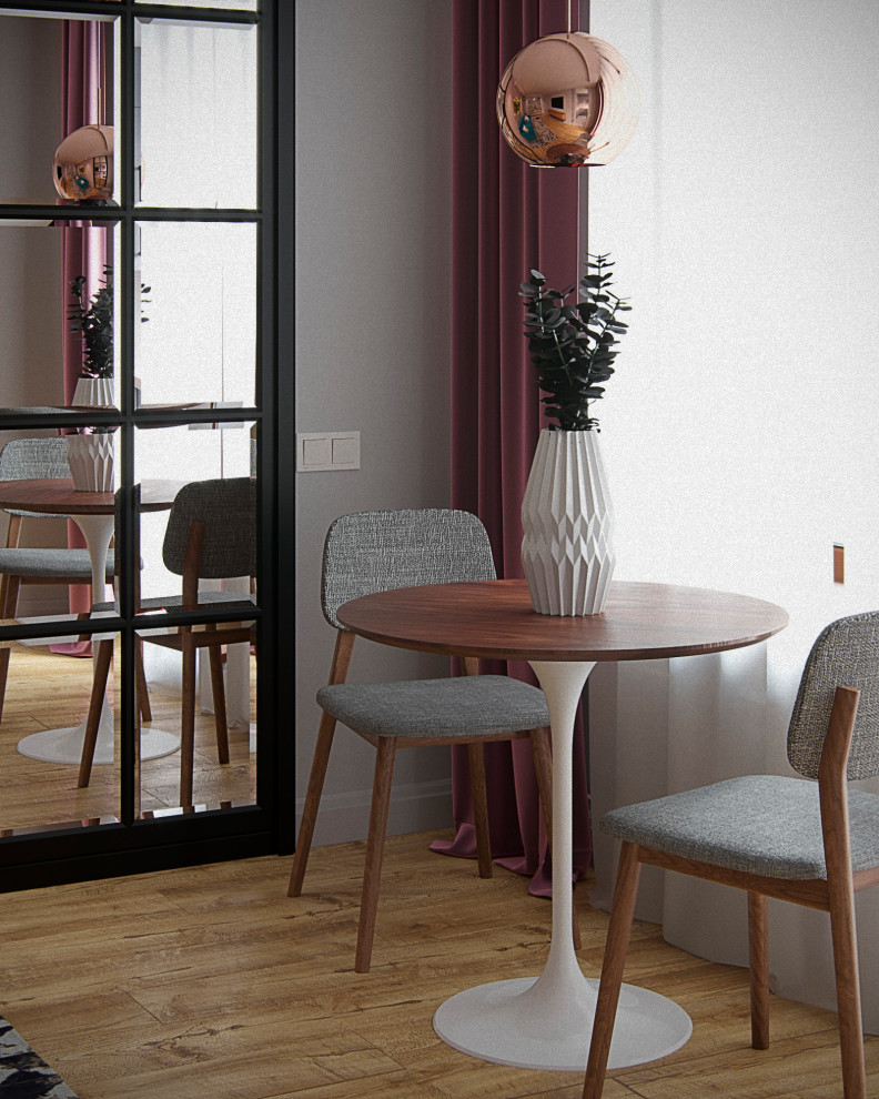 Гостиная и дверь в спальню