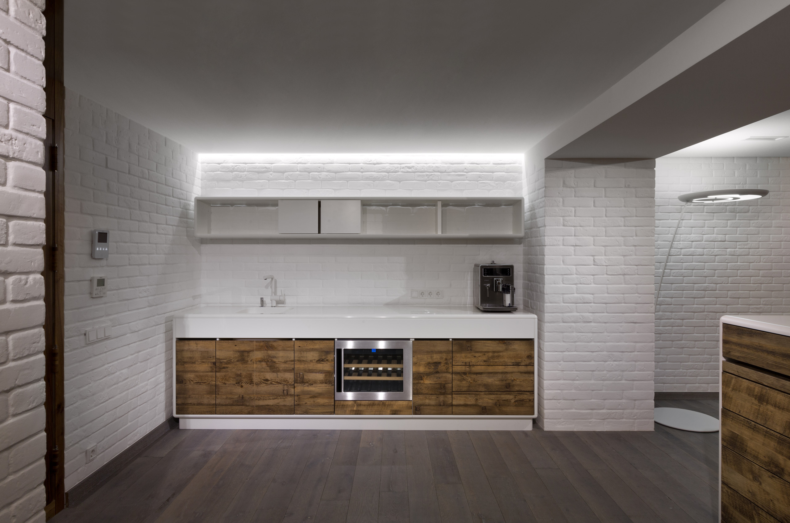 Houzz Украина: Минималистичная квартира с четырьмя уровнями