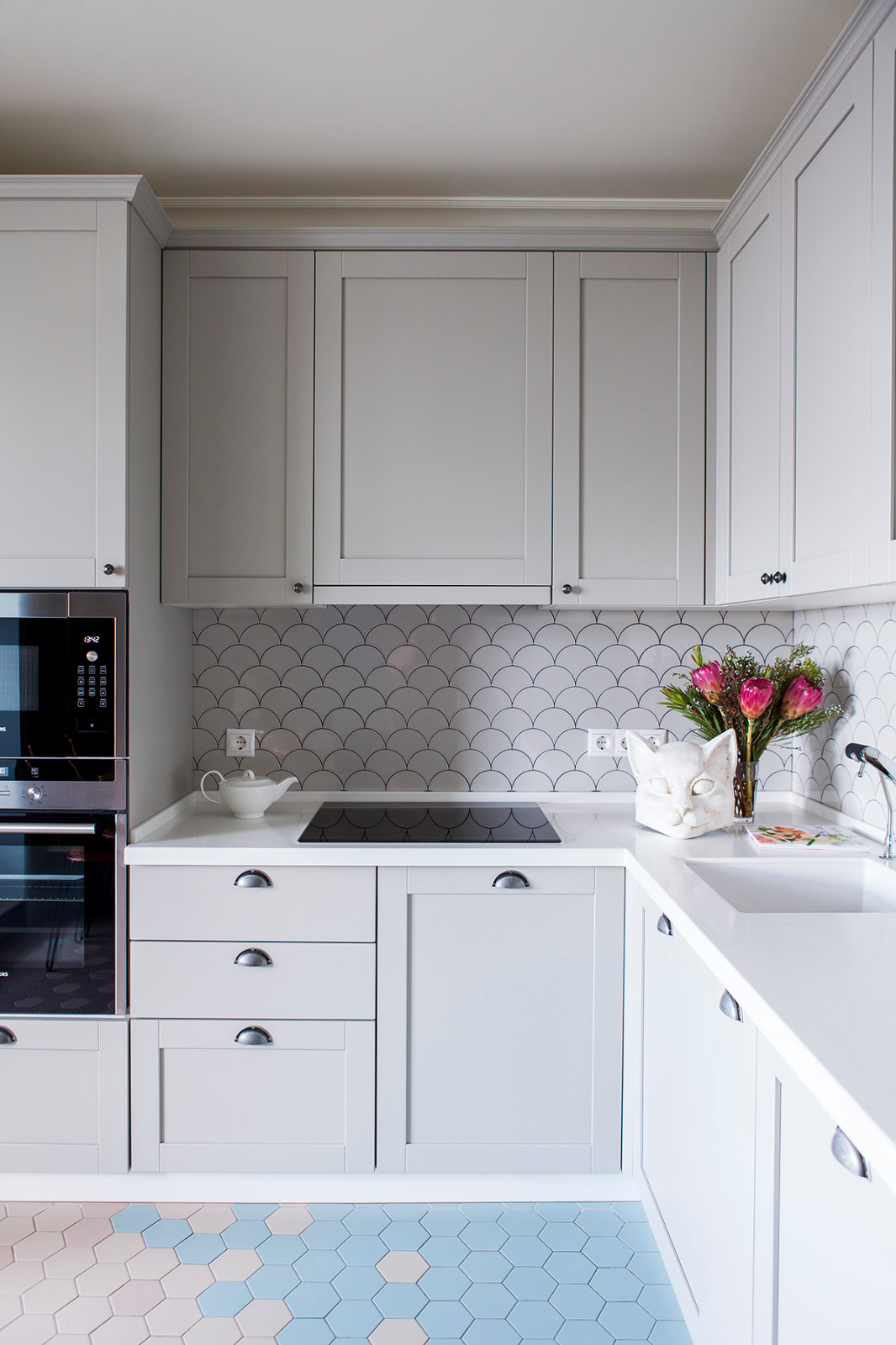 Кухня с фасадами Амстер из бука