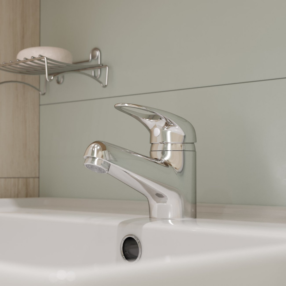 Светлая ванная комната (2,94 кв. м) в современном стиле ; Открывает новую вкладк