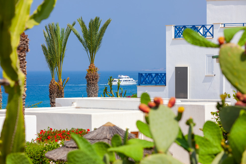 Cozy villa margo by the sea