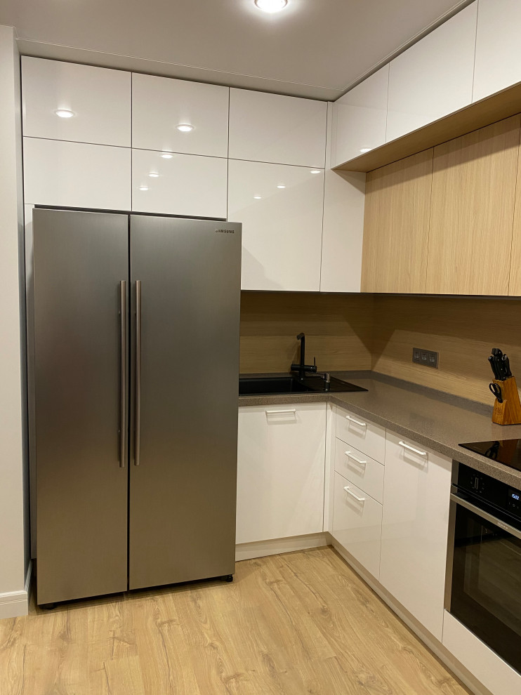 квартира на Никулинской 70 м2