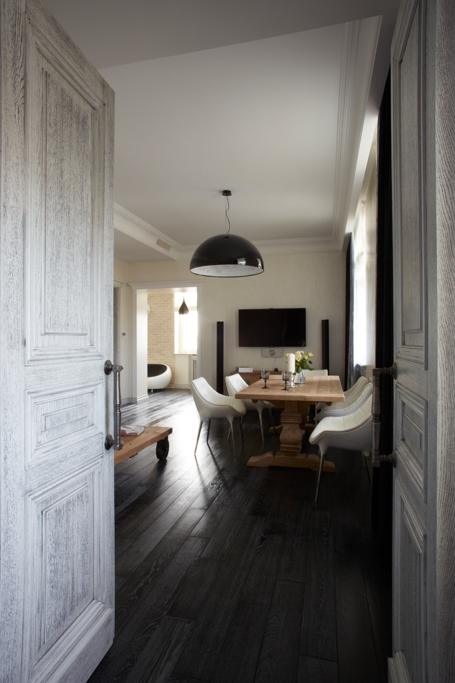 Эклектичная квартира в высотке на Котельнической набережной