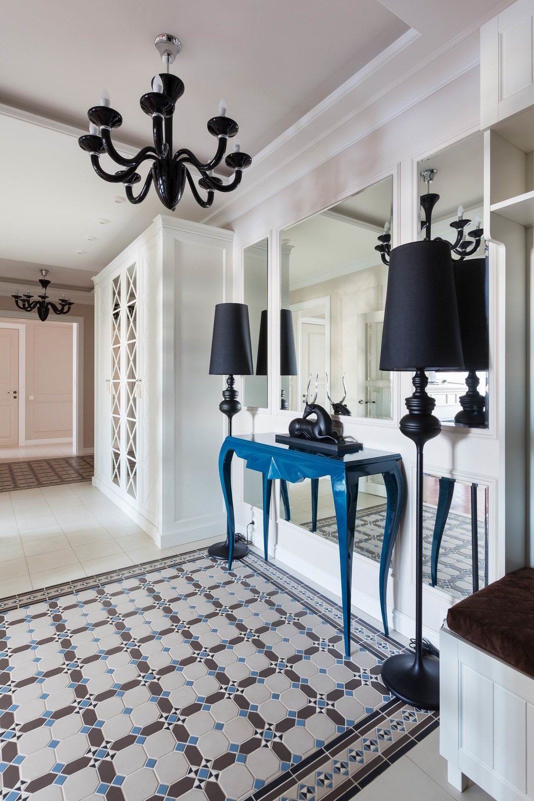 Интерьер квартиры на набережной в городе Екатеринбург