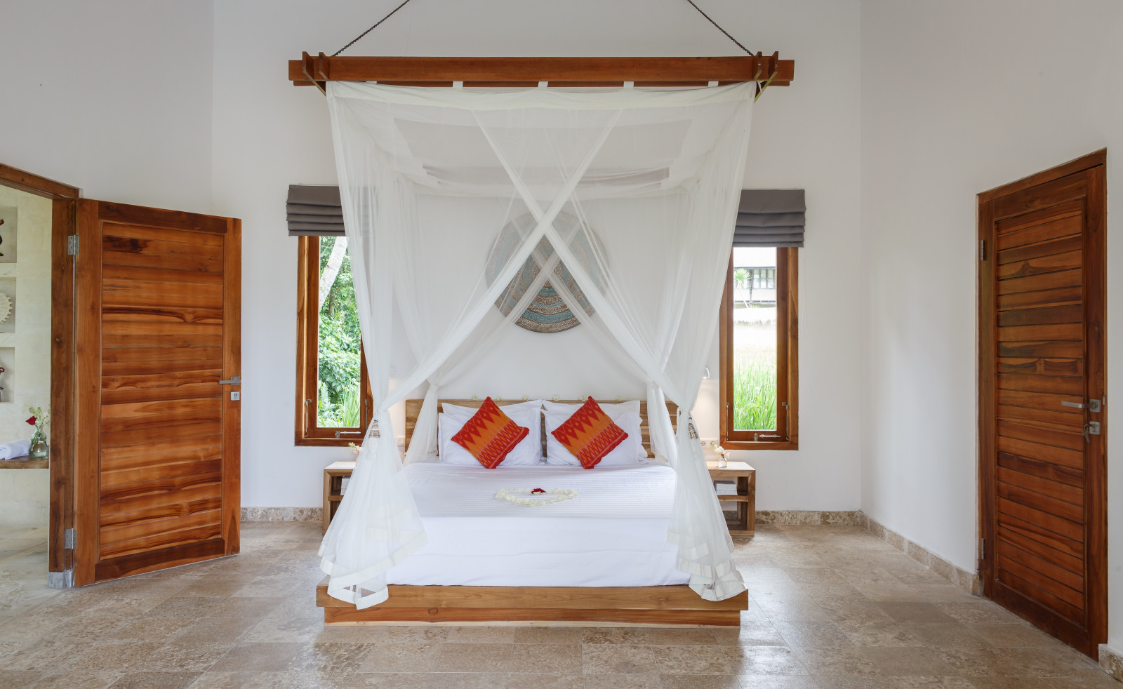 Вилла All Saints