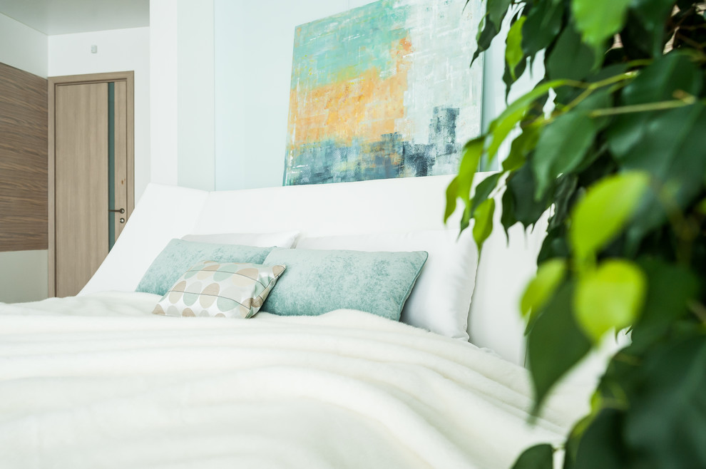 Светлый hi-tech