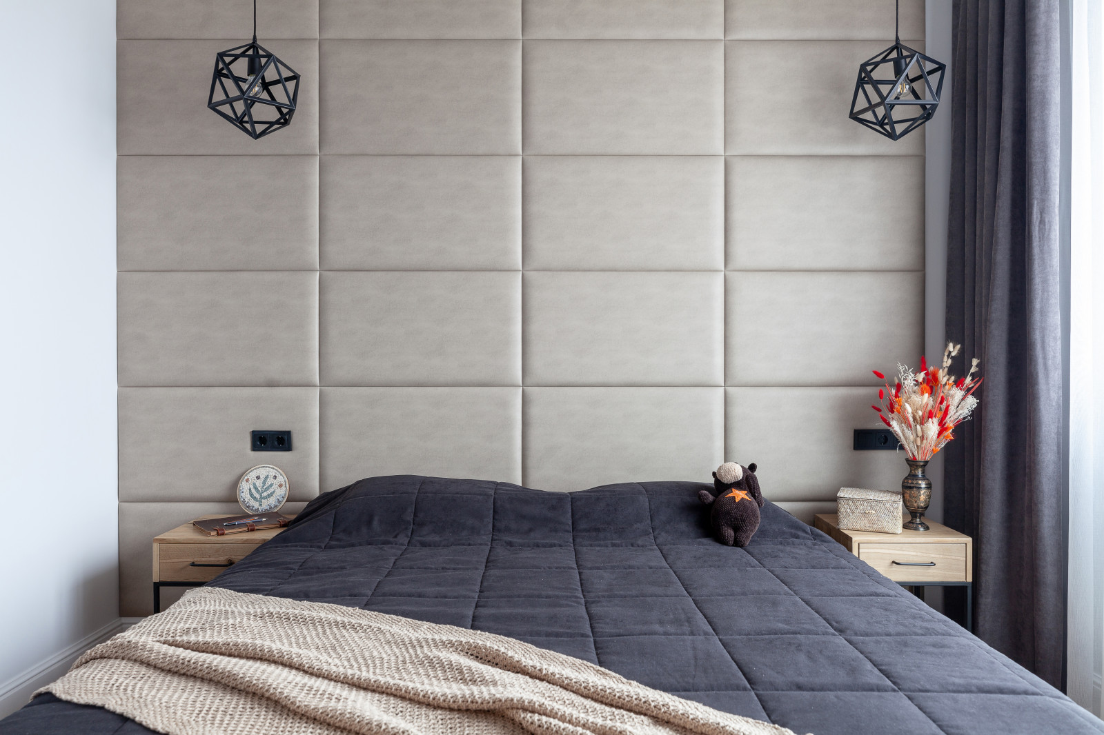 Обложка проекта: Квартира в ЗИЛАРТ с красной дверью