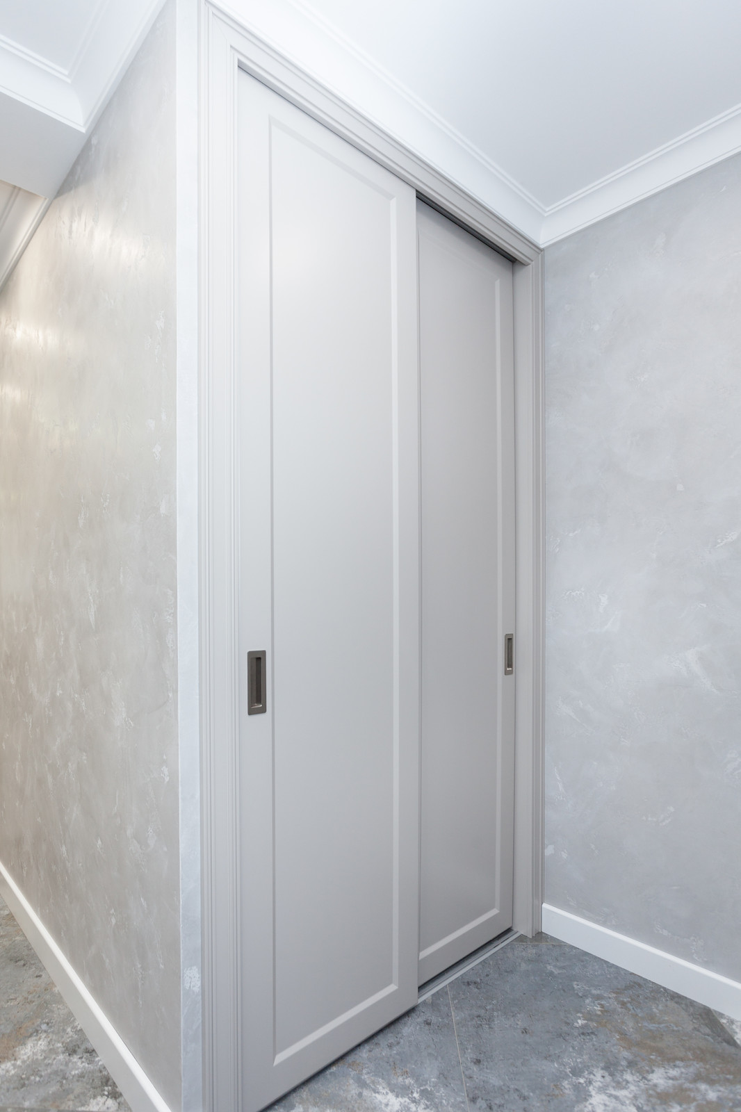 Шкафы в стиле современной классики