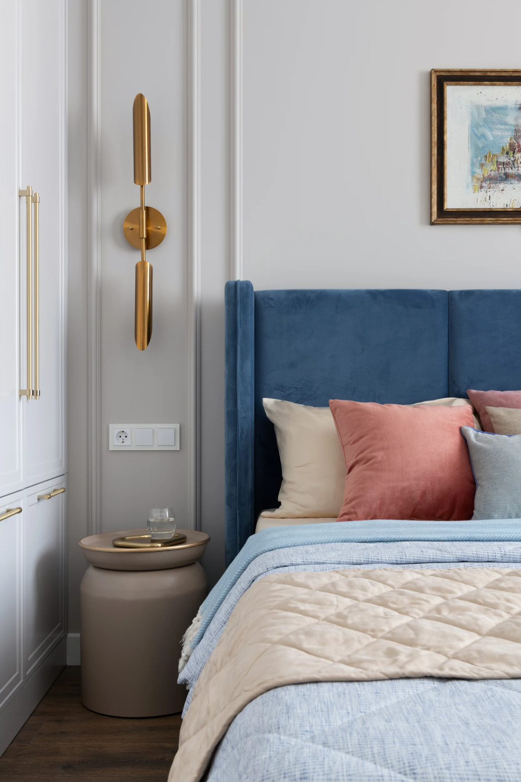 Квартира с оранжевым акцентом