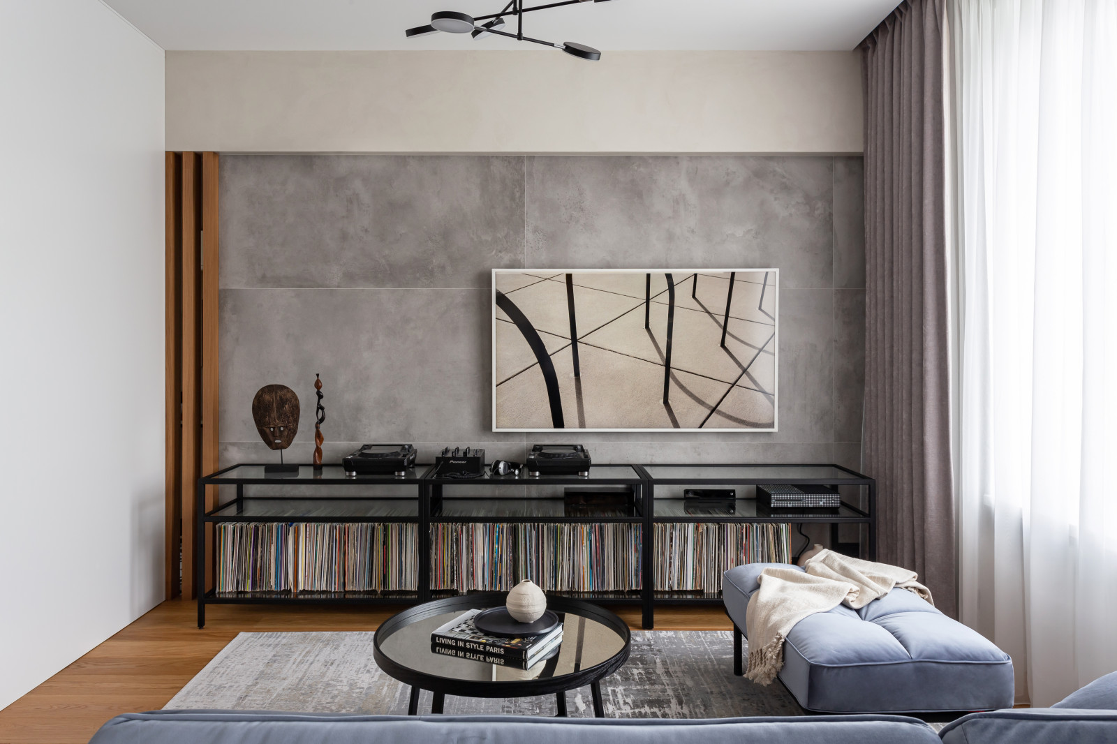 LightТверская