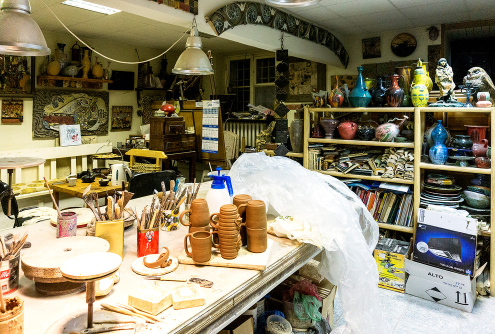 Портрет: Керамика KVN-studio, вдохновленная современной культурой