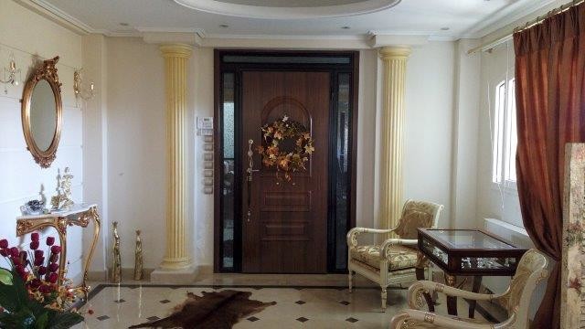 Большая прихожая.