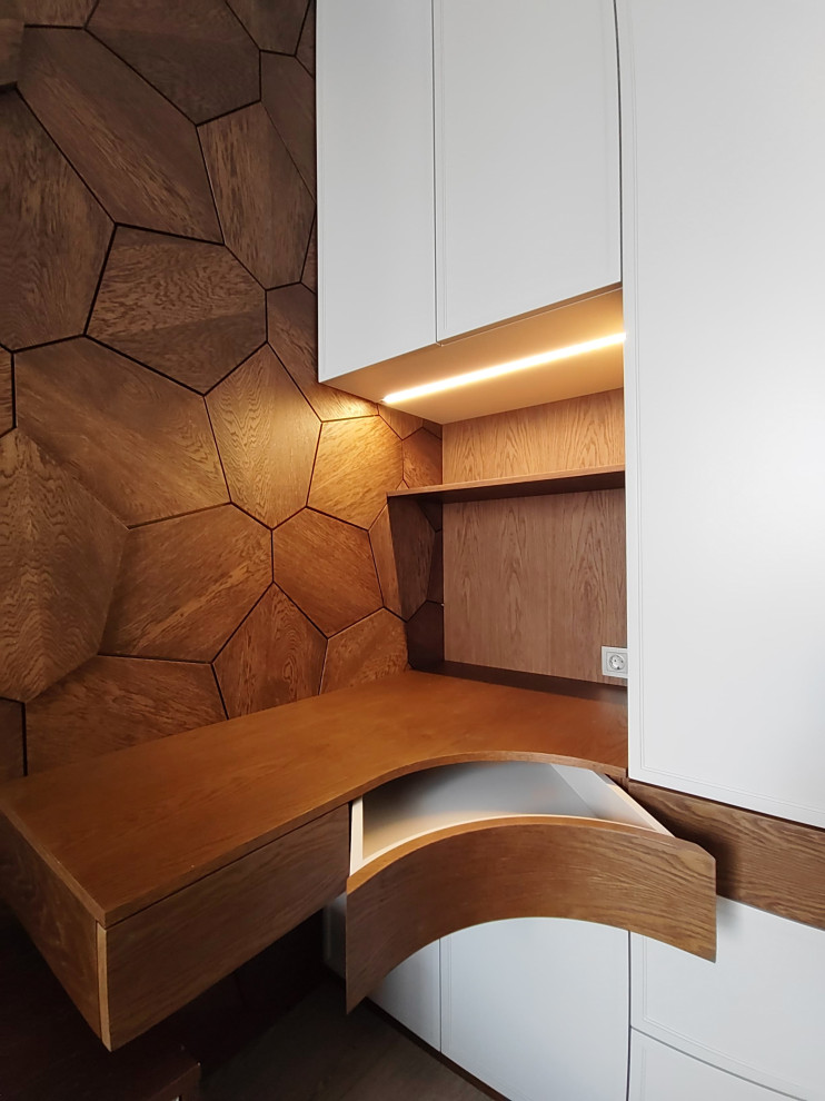 Шкаф с рабочим местом