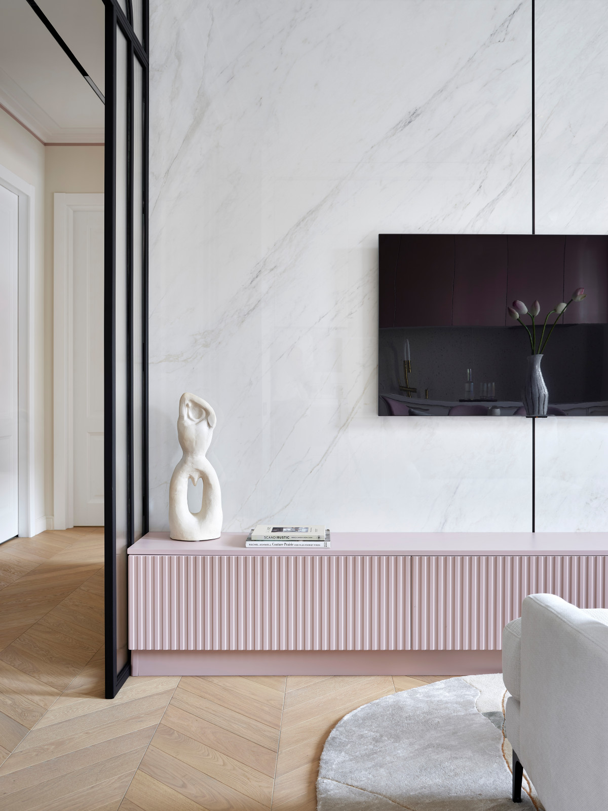 Обложка проекта: Нежный проект с розовыми акцентами