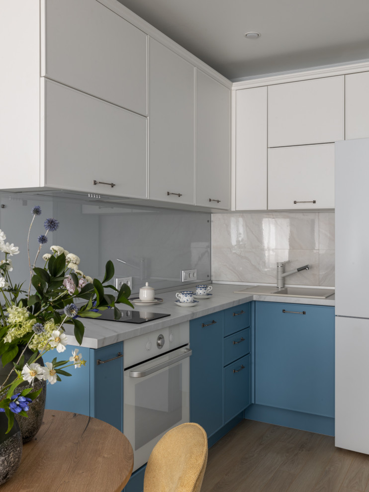 Цветы, цветы... и еще немного цветов.