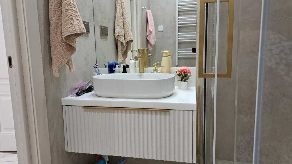 Современная классика в эмали и золоте