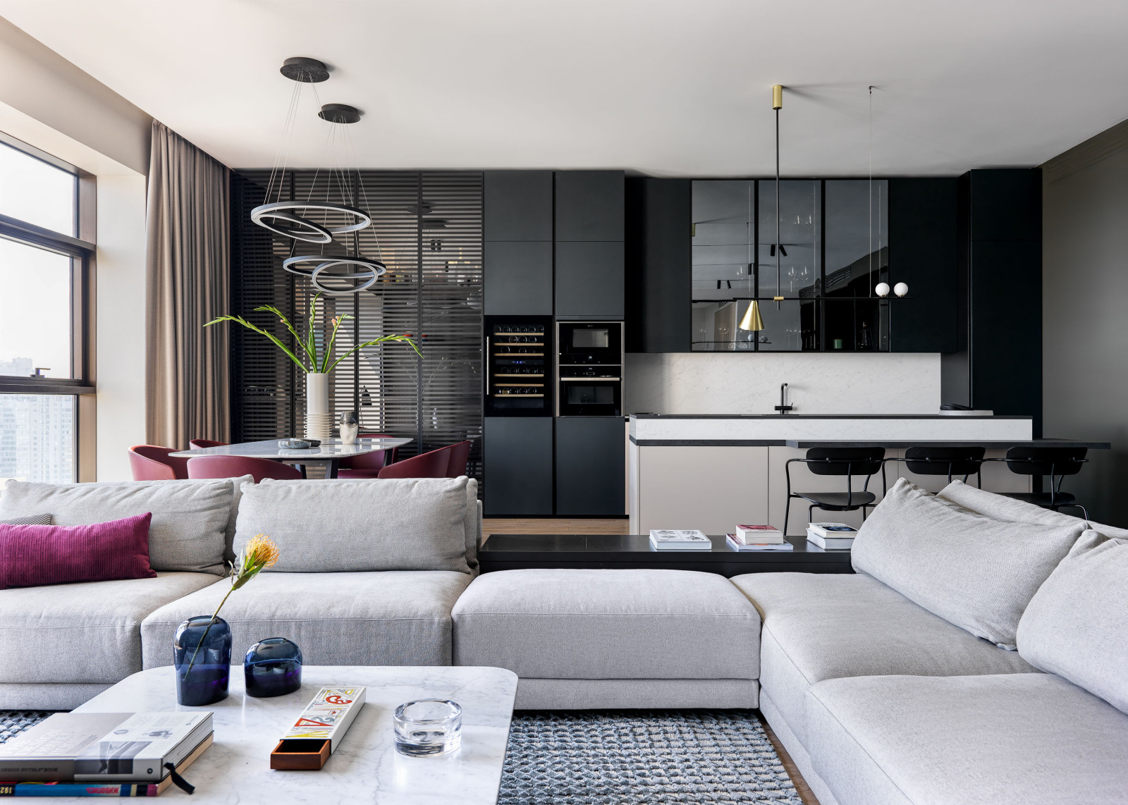 MONE //150 sq. m.