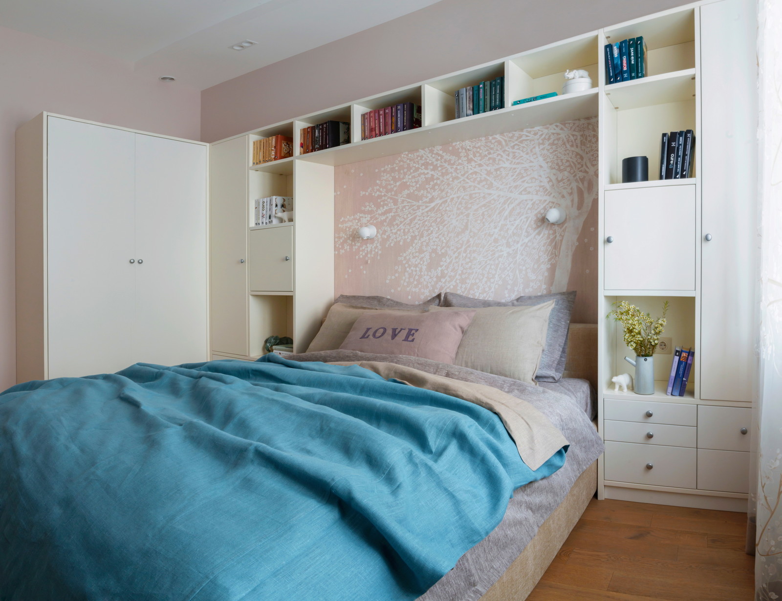 Традиции и современность