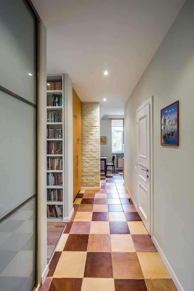 Квартира семи люстр