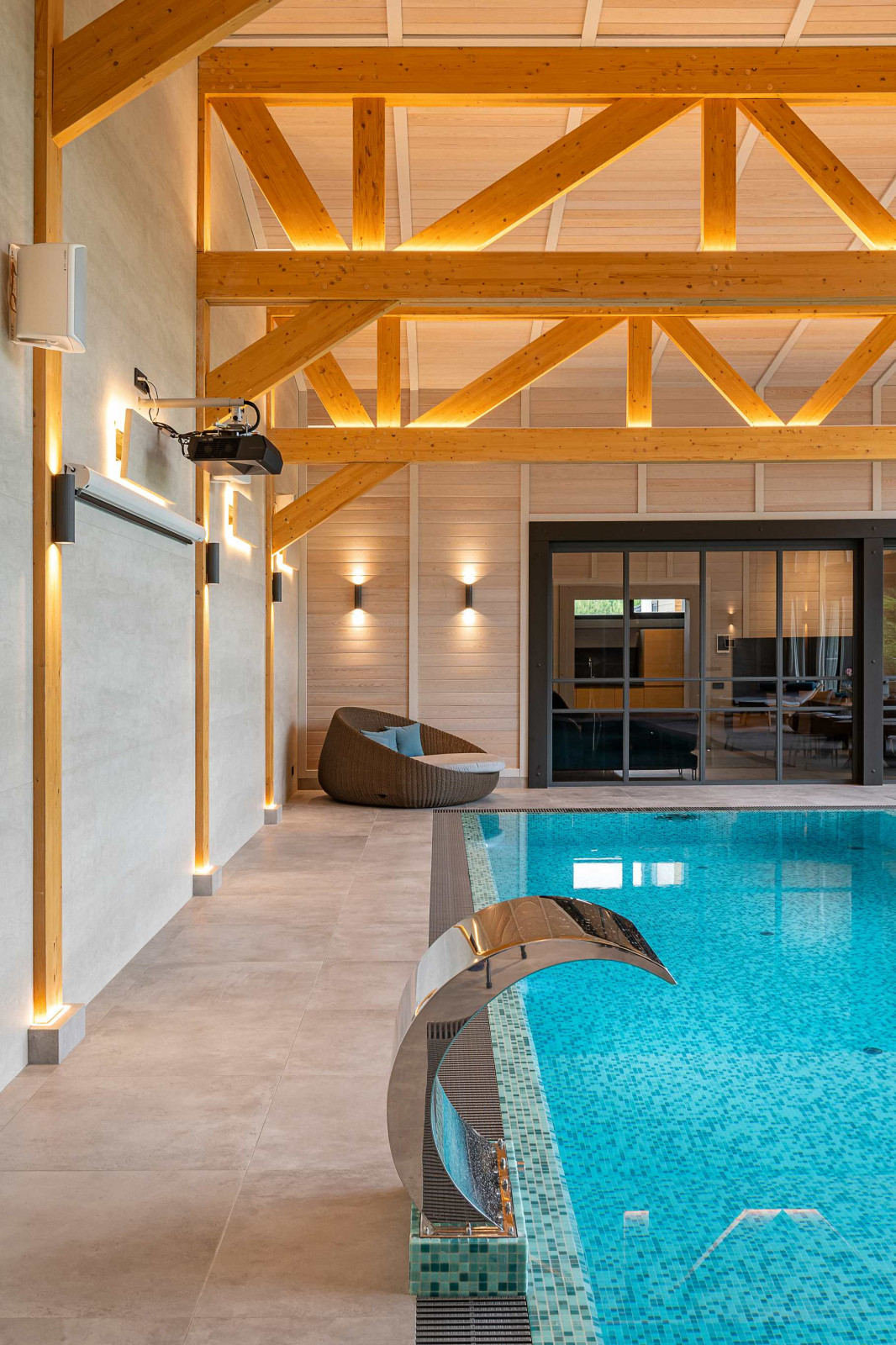 Бассейн и СПА комплекс по технологии фахверк