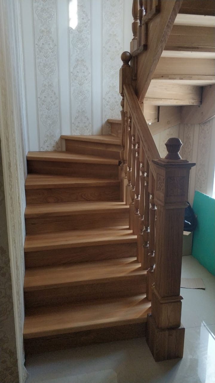 Обложка проекта: Лесница из дуба