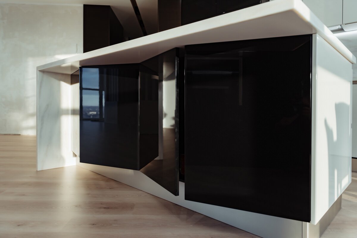 Обложка проекта: Проект Благородный шпон и глянцевый шик