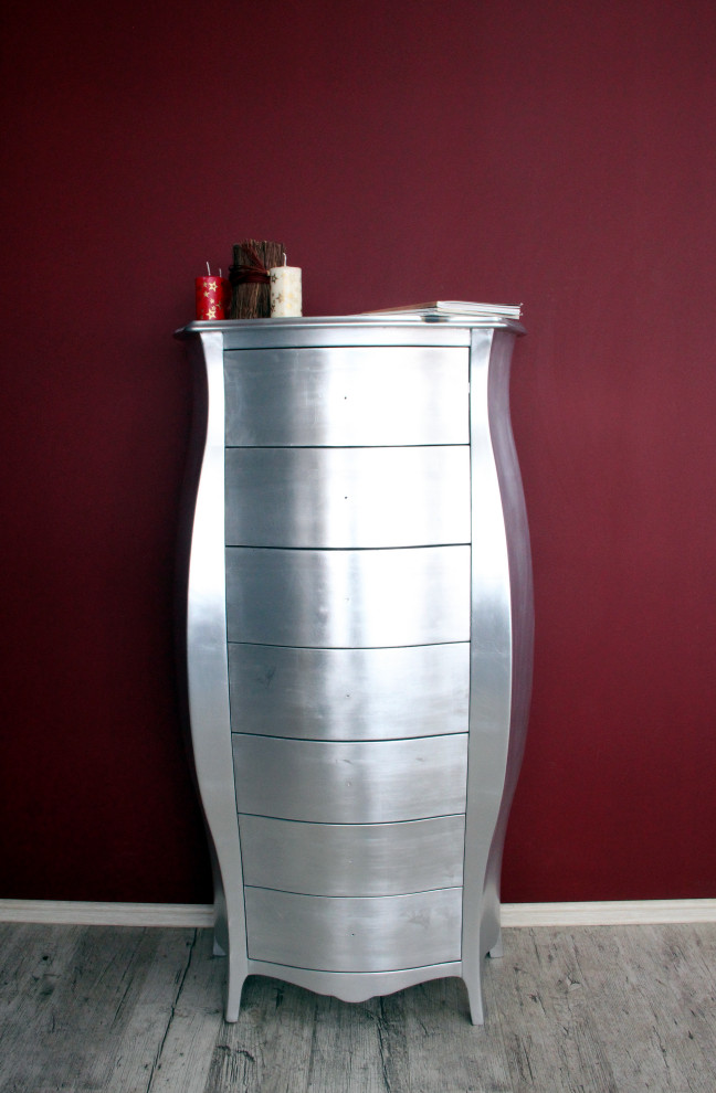 Серебряный комод