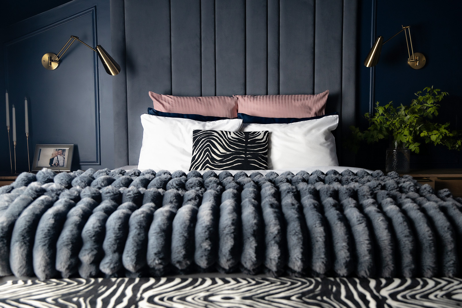 Роскошная синяя спальня