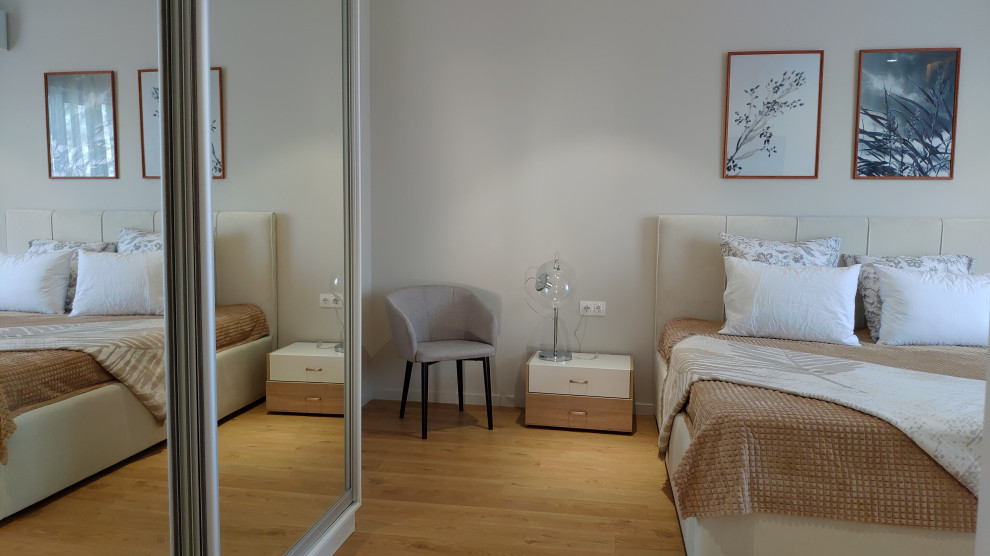 Частный дом в Нижней Гостагайке в светлом минималистичном стиле