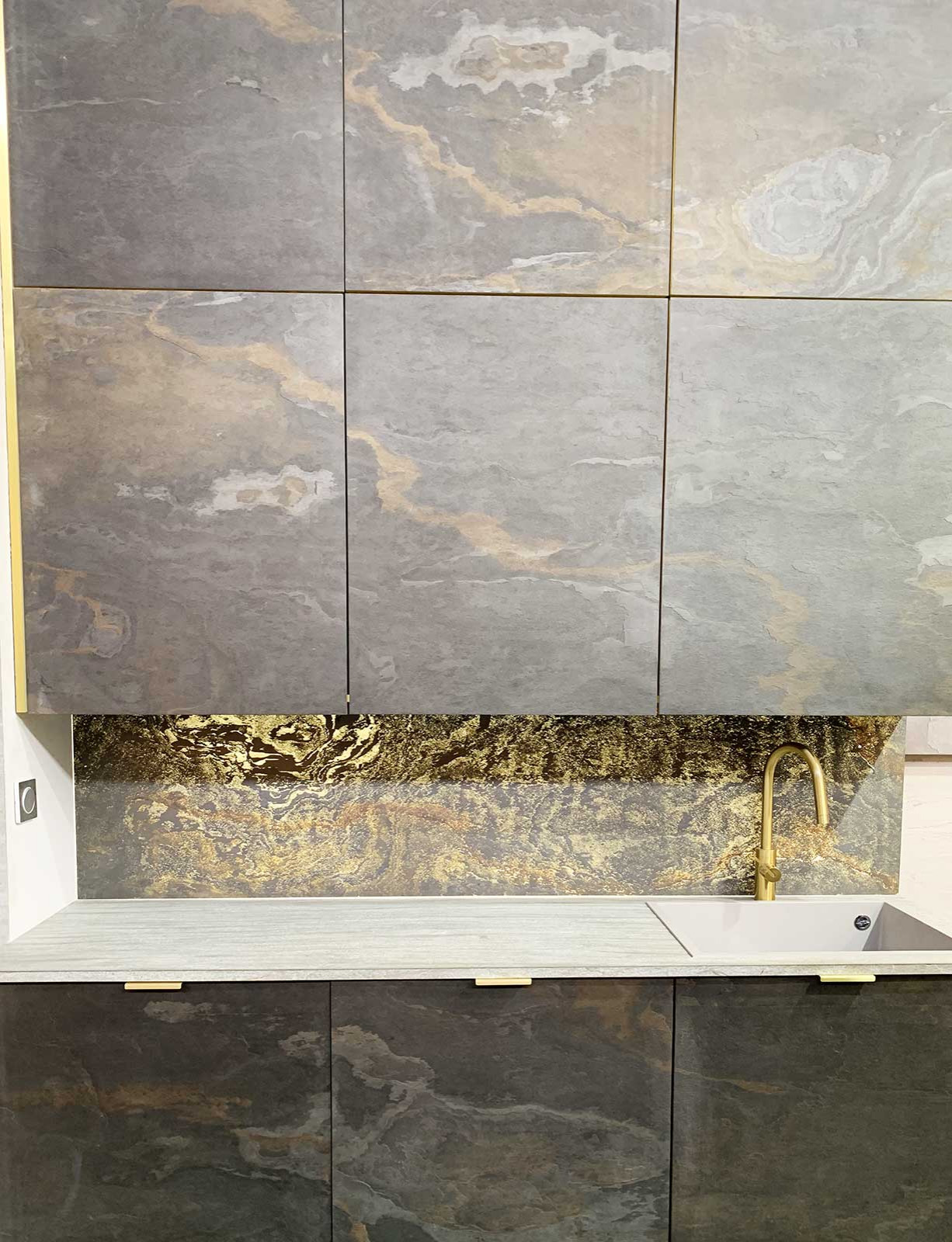 Обложка проекта: Каменный шпон