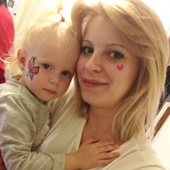 Виктория Попова